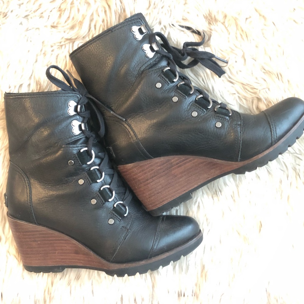 Sorel After Hours Lace Boot - waterproof leather